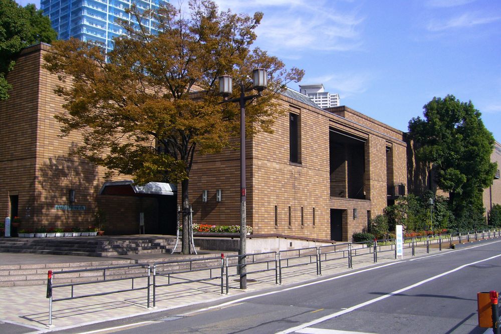 bao tang gom su osaka